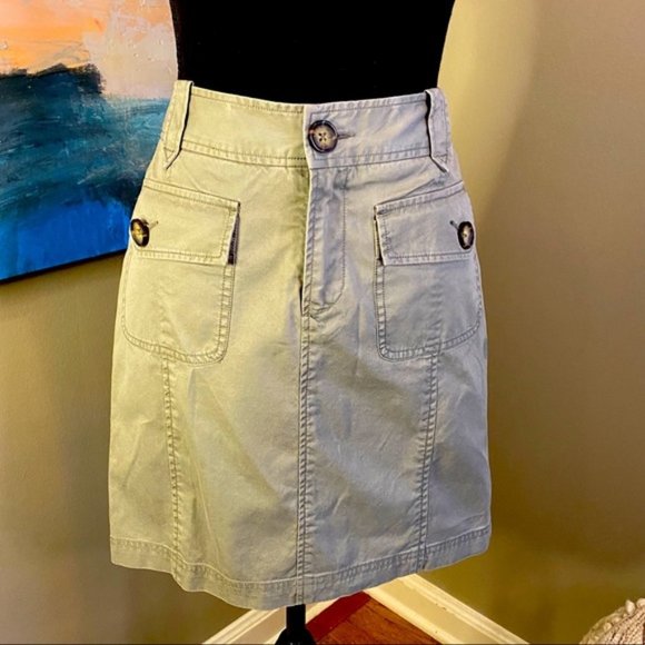 Banana Republic Green Cargo Pockets Mini Skirt - Picture 7 of 16